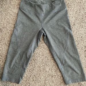 Zella capri leggings